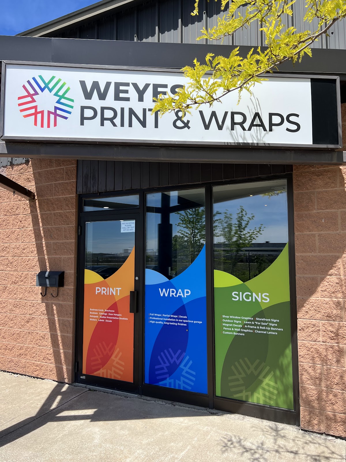 Vehicle wrap work from WEYES PRINT & WRAPS