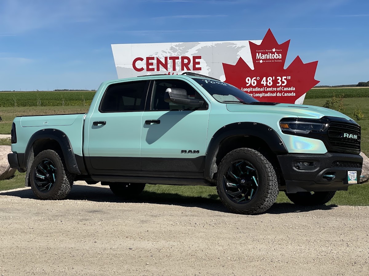 Vehicle wrap work from Car Lab Winnipeg: Vinyl Wraps & Graphics